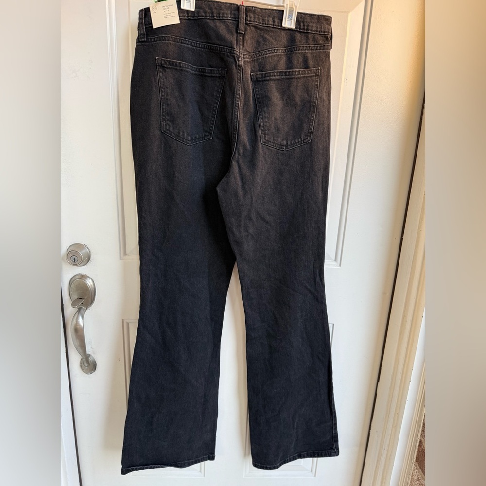 Universal Thread Women's Dark Flare Jeans Size 12 - Picture 5 of 6